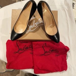 NWT Christian Louboutin black pumps size 39.5